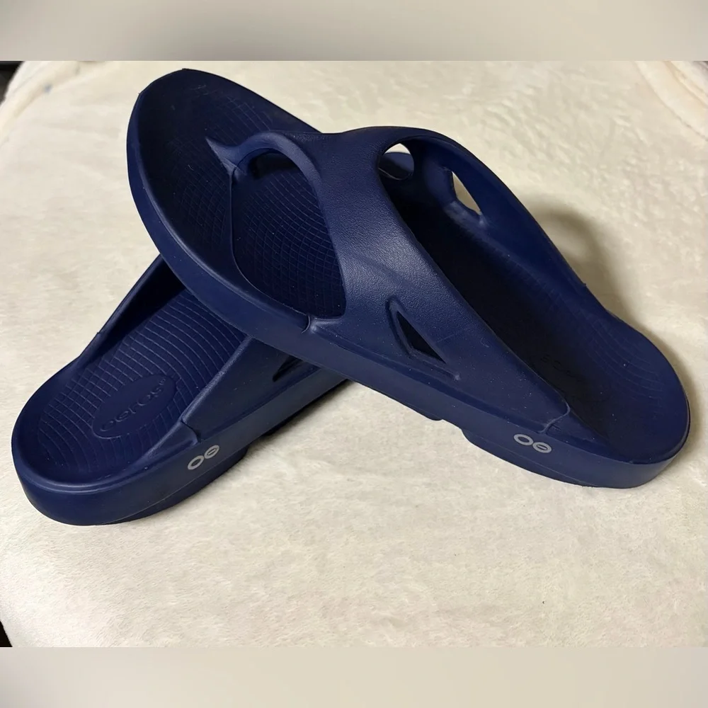 Oofos Unisex‎ Navy Flip Flops Shoes Sz M12 -W14
